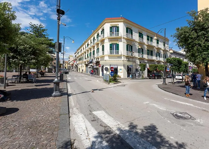 Palazzo Iozzino - Luxury Centro Bed & Breakfast